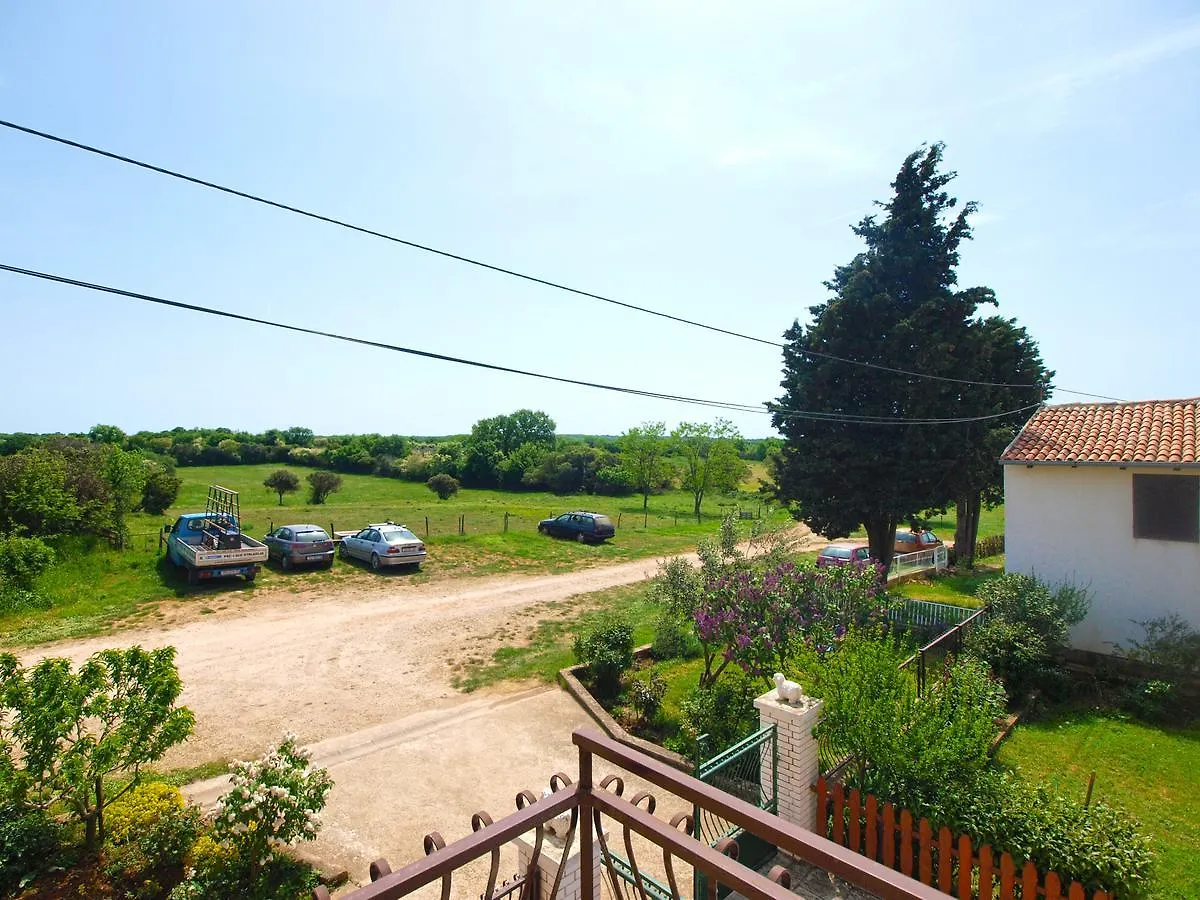 Apartment Mario 1622 Valtura 0*,  Croatia