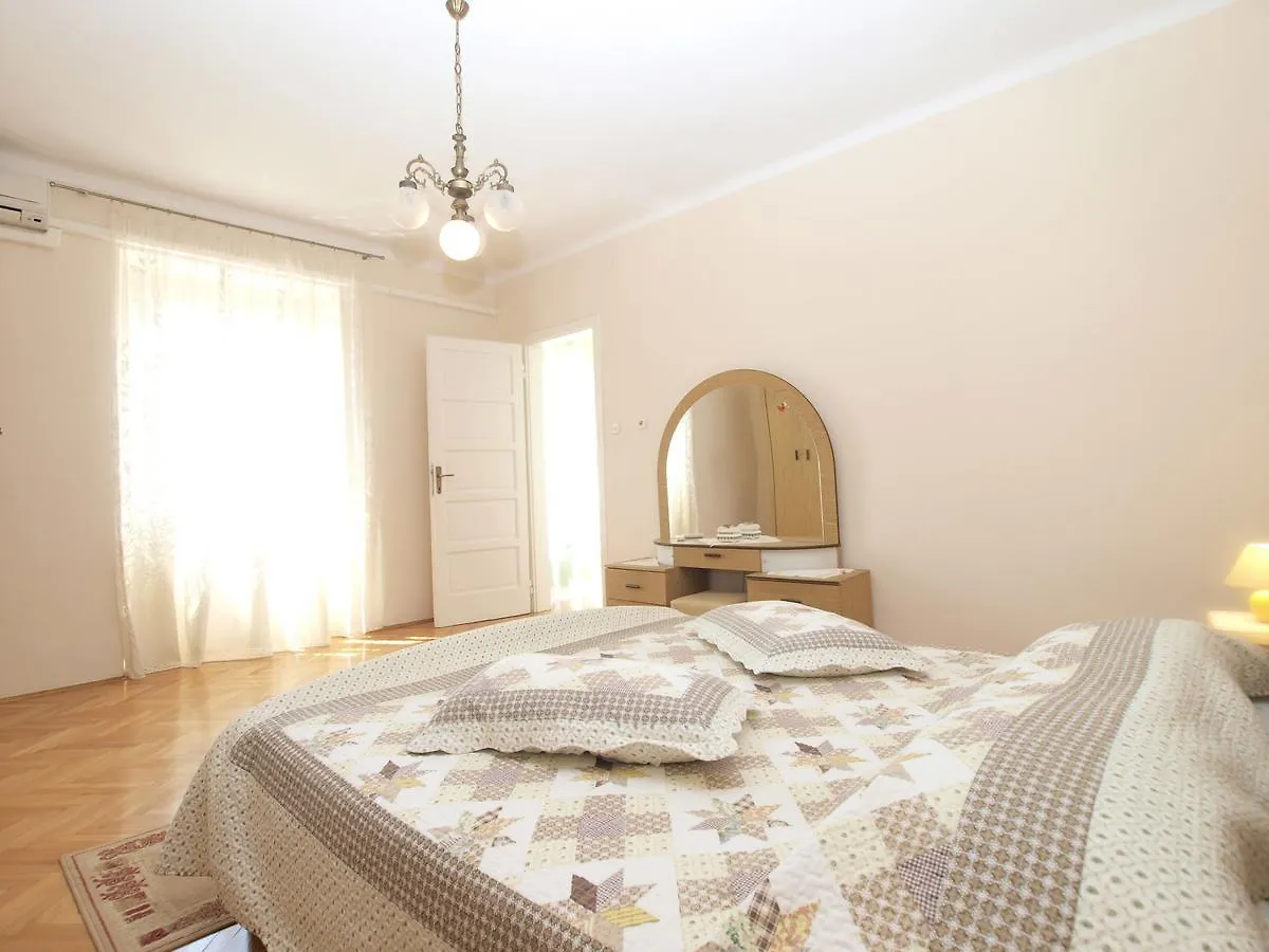 Apartment Mario 1622 Valtura